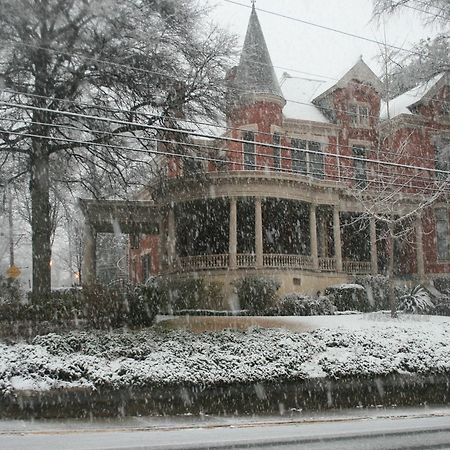 Burke Mansion Bed & Breakfast Мейкън Екстериор снимка