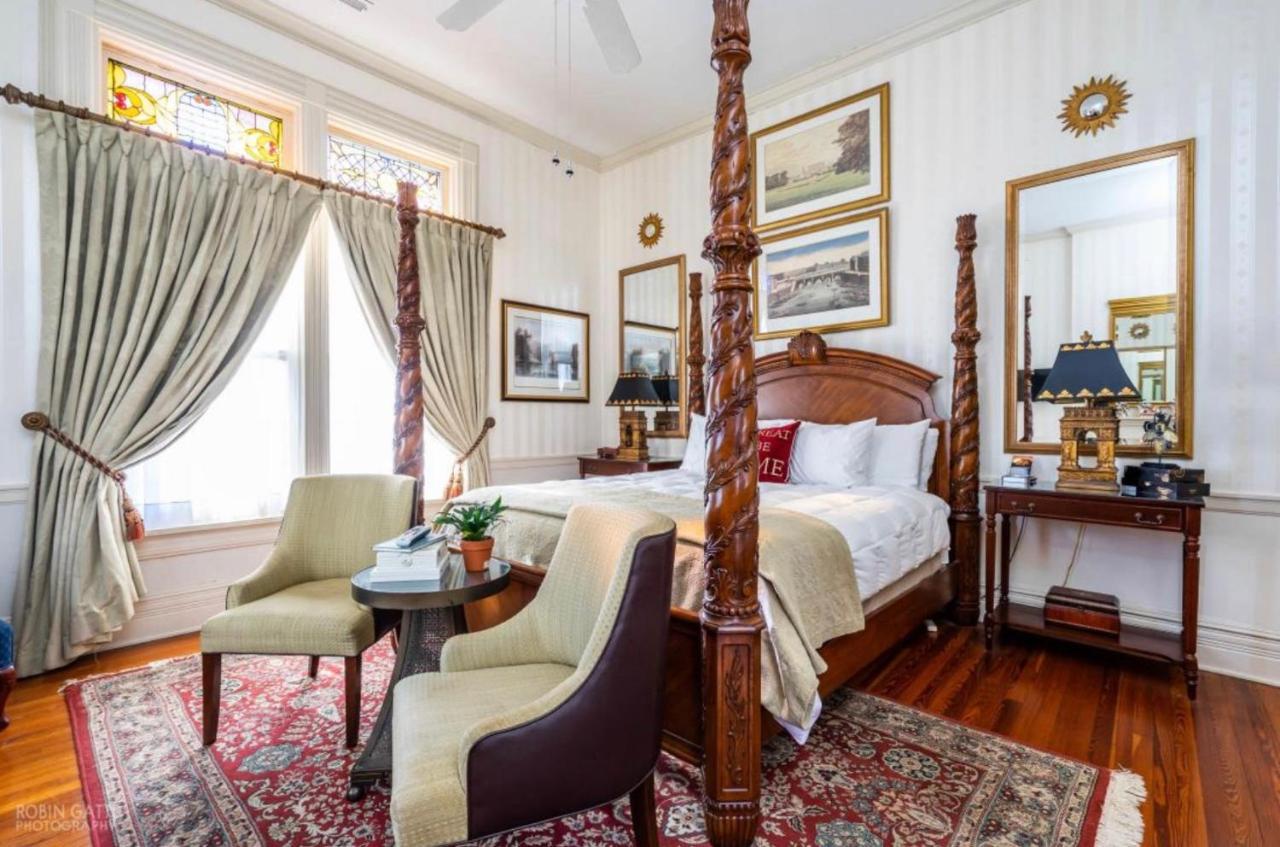 Burke Mansion Bed & Breakfast Мейкън Екстериор снимка