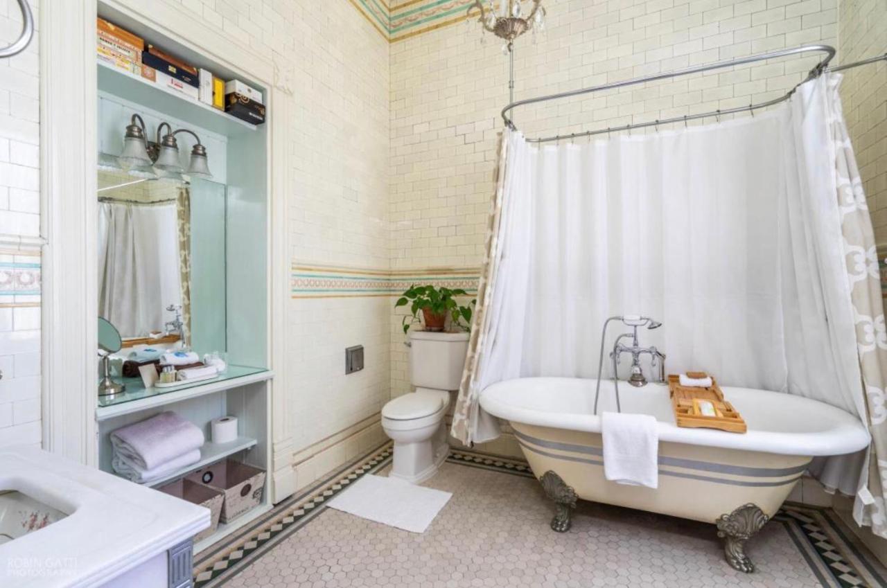 Burke Mansion Bed & Breakfast Мейкън Екстериор снимка