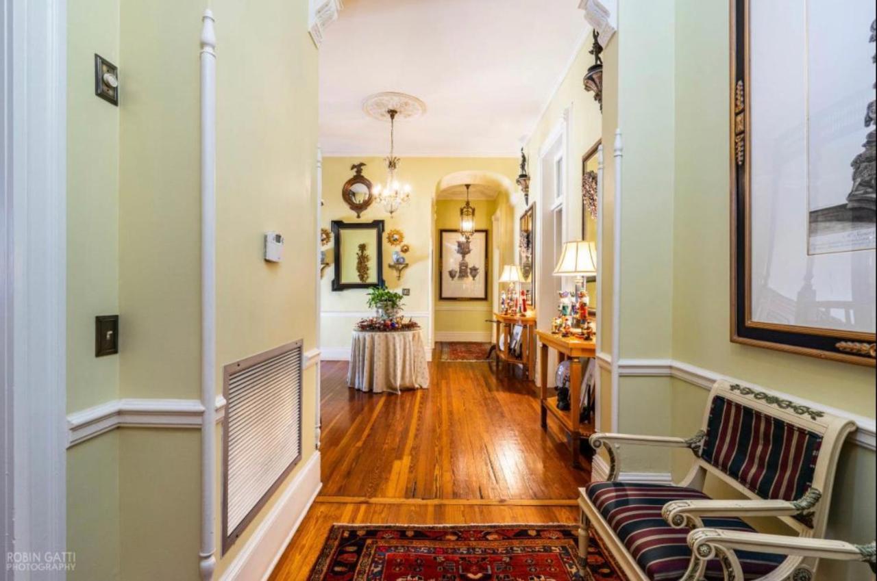Burke Mansion Bed & Breakfast Мейкън Екстериор снимка
