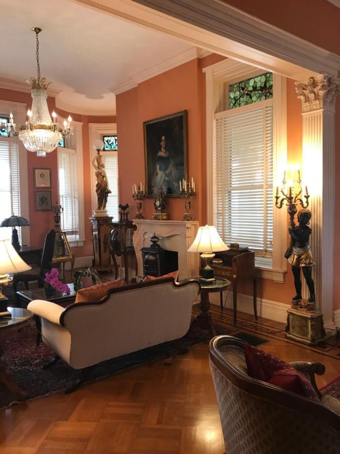 Burke Mansion Bed & Breakfast Мейкън Екстериор снимка